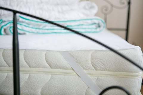Podkład na materac 90x200 Botanica Tencel wodoodporny ochraniacz na materac z włóknem drzewnym Inter Widex Podkład na materac 90x200 Botanica Tencel wodoodporny ochraniacz na materac z włóknem drzewnym Inter Widex