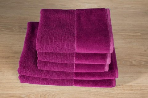 Ręcznik Lucy 50x90 amarantowy 500g/m2 Eurofirany Ręcznik Lucy 50x90 amarantowy 500g/m2 Eurofirany