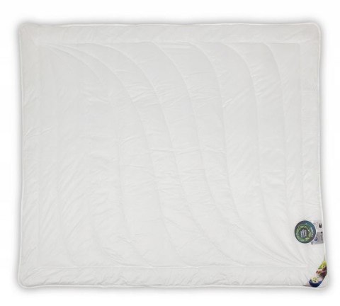 Kołdra antyalergiczna 135x200 BioPercal letnia 550g biała delikatny perkal 100% bawełna AMZ Kołdra antyalergiczna 135x200 BioPercal letnia 550g biała delikatny perkal 100% bawełna AMZ