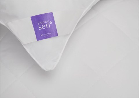 Kołdra antyalergiczna 135x200 Mikrofibra ciepła 1250g biała AMZ Kołdra antyalergiczna 135x200 Mikrofibra ciepła 1250g biała AMZ