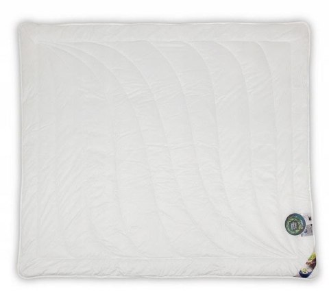 Kołdra antyalergiczna 200x220 BioPercal letnia 900g biała delikatny perkal 100% bawełna AMZ Kołdra antyalergiczna 200x220 BioPercal letnia 900g biała delikatny perkal 100% bawełna AMZ