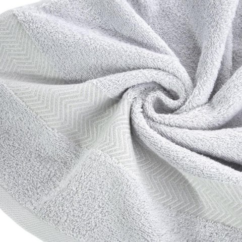 Ręcznik Igor 70x140 srebrny 03 500g/m2 Eurofirany Ręcznik Igor 70x140 srebrny 03 500g/m2 Eurofirany