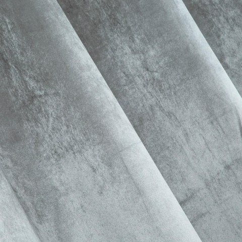Zasłona gotowa na przelotkach 140x250 Taylor srebrna welurowa Zasłona gotowa na przelotkach 140x250 Taylor srebrna welurowa