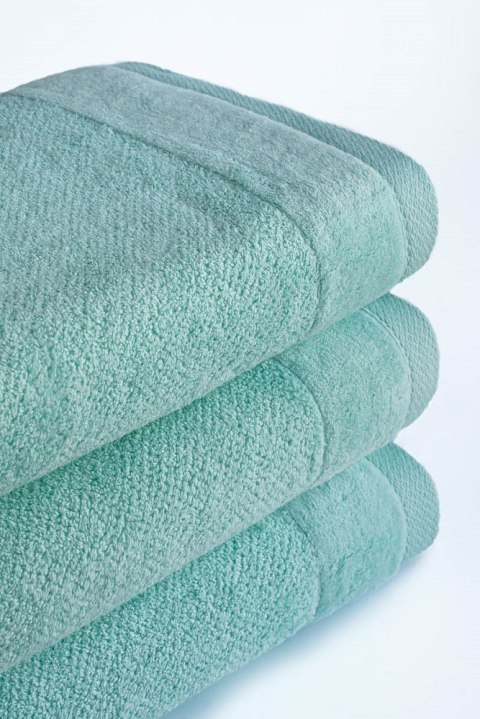Ręcznik Vito 70x140 turkusowy jasny miętowy frotte bawełniany 550g/m2 Ręcznik Vito 70x140 turkusowy jasny miętowy frotte bawełniany 550g/m2