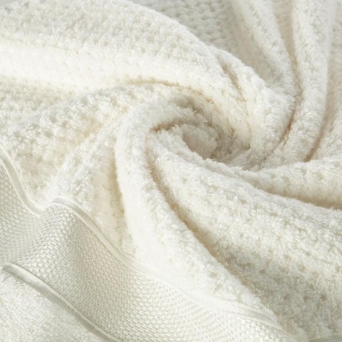Ręcznik Milan 50x90 kremowy frotte 500g/m2 bawełniany z bordiurą przetykaną błyszczącą nicią Eurofirany Ręcznik Milan 50x90 kremowy frotte 500g/m2 bawełniany z bordiurą przetykaną błyszczącą nicią Eurofirany