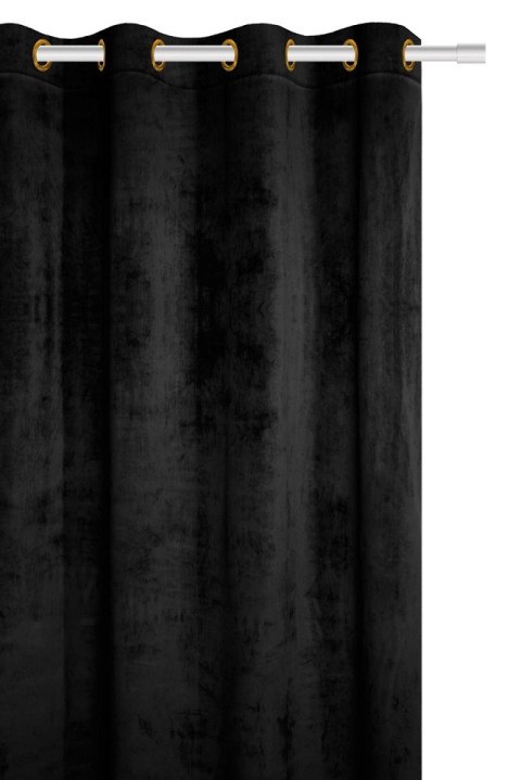 Zasłona gotowa 140x250 czarna na przelotkach Soft welurowa Zasłona gotowa 140x250 czarna na przelotkach Soft welurowa