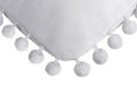 Poszewka dekoracyjna 45x45 Fluffy srebrna z pomponami Poszewka dekoracyjna 45x45 Fluffy srebrna z pomponami