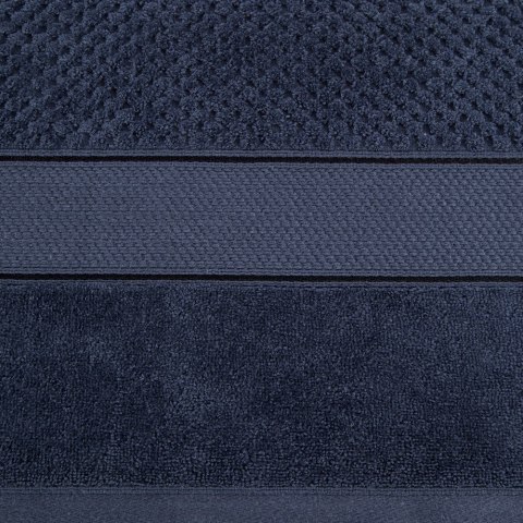 Ręcznik Jessi 50x90 granatowy frotte 500g/m2 z fakturą wytłaczanej krateczki i welurową bordiurą Eurofirany Ręcznik Jessi 50x90 granatowy frotte 500g/m2 z fakturą wytłaczanej krateczki i welurową bordiurą Eurofirany