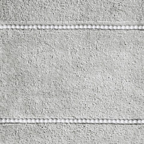 Ręcznik Mari 50x90 stalowy z welurową bordiurą 500g/m2 Eurofirany Ręcznik Mari 50x90 stalowy z welurową bordiurą 500g/m2 Eurofirany