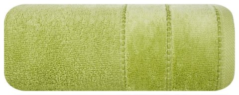 Ręcznik Mari 70x140 oliwkowy z welurową bordiurą 500g/m2 Eurofirany Ręcznik Mari 70x140 oliwkowy z welurową bordiurą 500g/m2 Eurofirany