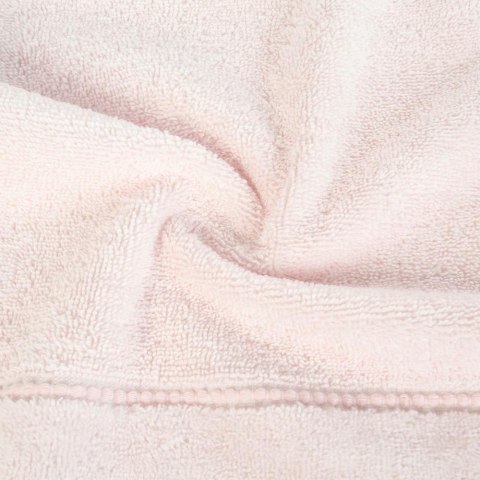 Ręcznik Mari 70x140 różowy jasny z welurową bordiurą 500g/m2 Eurofirany Ręcznik Mari 70x140 różowy jasny z welurową bordiurą 500g/m2 Eurofirany