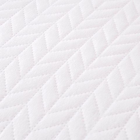 Narzuta kapa pikowana 240x260 welurowa biala jodełka Moxie Narzuta kapa pikowana 240x260 welurowa biala jodełka Moxie