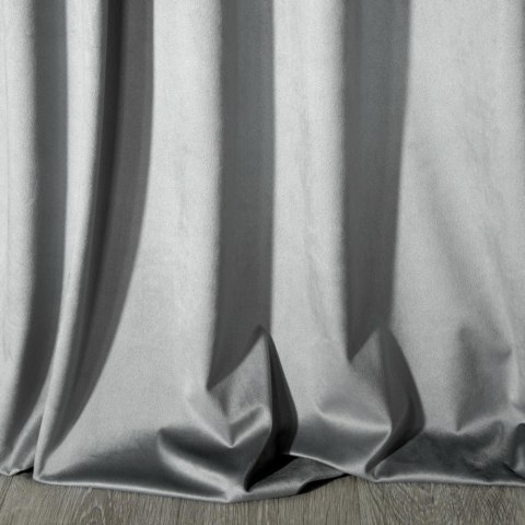Zasłona 140x250 Melanie srebrna welurowa gotowa na przelotkach Eurofirany Zasłona 140x250 Melanie srebrna welurowa gotowa na przelotkach Eurofirany