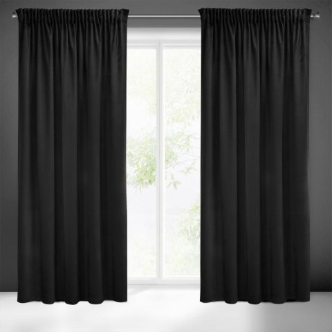 Zasłona 140x270 Sibel czarna welurowa gotowa na taśmie Pierre Cardin Zasłona 140x270 Sibel czarna welurowa gotowa na taśmie Pierre Cardin