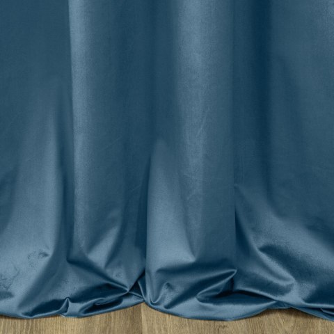 Zasłona 140x270 Sibel niebieska welurowa gotowa na taśmie Pierre Cardin Zasłona 140x270 Sibel niebieska welurowa gotowa na taśmie Pierre Cardin