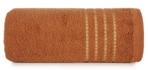 Ręcznik 50x90 Fiore ceglasty 500g/m2 frotte ozdobiony bordiurą w postaci cienkich paseczków Eurofirany Ręcznik 50x90 Fiore ceglasty 500g/m2 frotte ozdobiony bordiurą w postaci cienkich paseczków Eurofirany