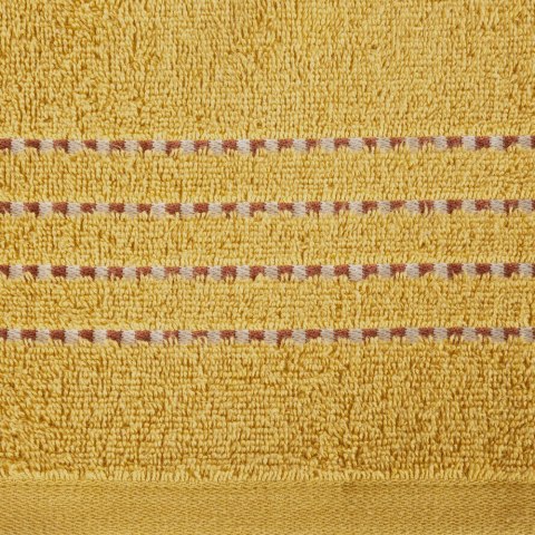 Ręcznik 50x90 Fiore musztardowy 500g/m2 frotte ozdobiony bordiurą w postaci cienkich paseczków Eurofirany Ręcznik 50x90 Fiore musztardowy 500g/m2 frotte ozdobiony bordiurą w postaci cienkich paseczków Eurofirany