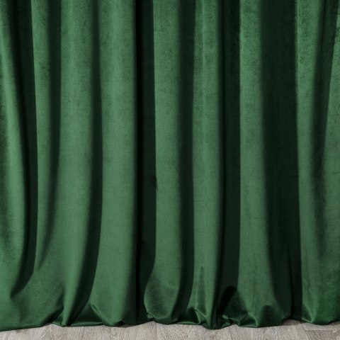 Zasłona 140x270 Melanie zielona ciemna welurowa gotowa na taśmie Eurofirany Zasłona 140x270 Melanie zielona ciemna welurowa gotowa na taśmie Eurofirany