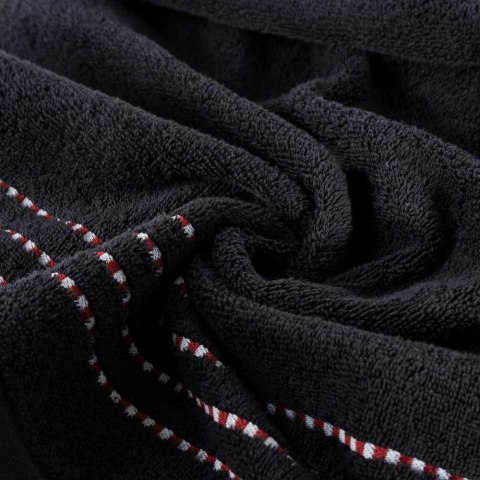 Ręcznik 30x50 Fiore czarny 500g/m2 frotte ozdobiony bordiurą w postaci cienkich paseczków Eurofirany Ręcznik 30x50 Fiore czarny 500g/m2 frotte ozdobiony bordiurą w postaci cienkich paseczków Eurofirany
