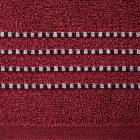 Ręcznik 30x50 Fiore czerwony 500g/m2 frotte ozdobiony bordiurą w postaci cienkich paseczków Eurofirany Ręcznik 30x50 Fiore czerwony 500g/m2 frotte ozdobiony bordiurą w postaci cienkich paseczków Eurofirany