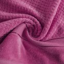 Ręcznik Jessi 30x50 amarantowy 500g/m2 z fakturą wytłaczanej krateczki i welurową bordiurą frotte Eurofirany Ręcznik Jessi 30x50 amarantowy 500g/m2 z fakturą wytłaczanej krateczki i welurową bordiurą frotte Eurofirany