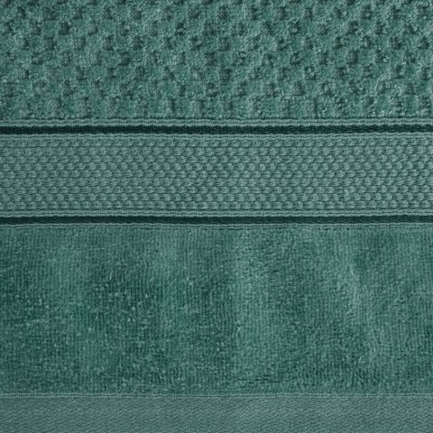 Ręcznik Jessi 30x50 zielony ciemny 500g/m2 z fakturą wytłaczanej krateczki i welurową bordiurą frotte Eurofirany Ręcznik Jessi 30x50 zielony ciemny 500g/m2 z fakturą wytłaczanej krateczki i welurową bordiurą frotte Eurofirany