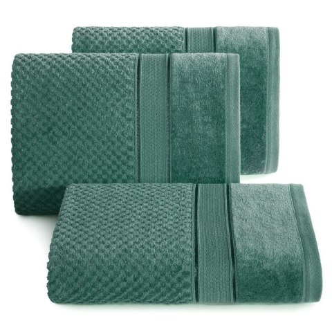 Ręcznik Jessi 30x50 zielony ciemny 500g/m2 z fakturą wytłaczanej krateczki i welurową bordiurą frotte Eurofirany Ręcznik Jessi 30x50 zielony ciemny 500g/m2 z fakturą wytłaczanej krateczki i welurową bordiurą frotte Eurofirany
