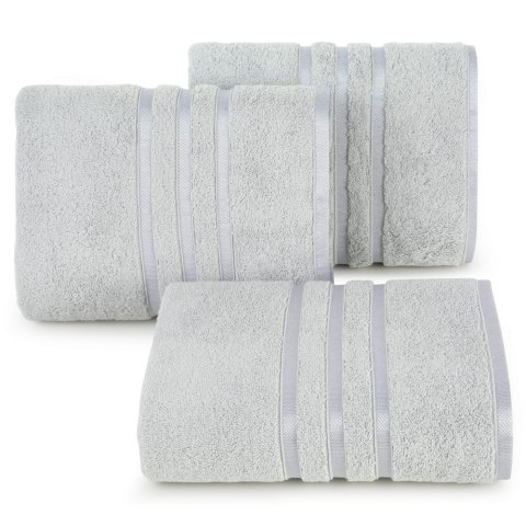 Ręcznik Madi 30x50 srebrny 500g/m2 frotte Eurofirany Ręcznik Madi 30x50 srebrny 500g/m2 frotte Eurofirany