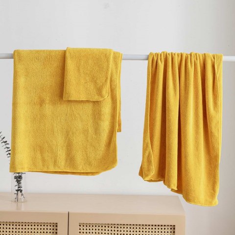 Ręcznik szybkoschnący 30x30 Active musztardowy z mikrofibry 380g/m2 Ręcznik szybkoschnący 30x30 Active musztardowy z mikrofibry 380g/m2