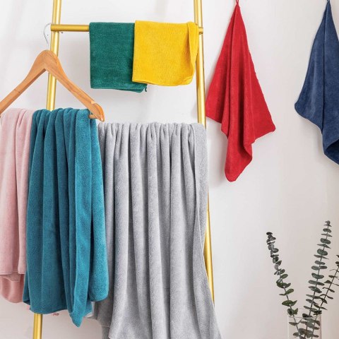 Ręcznik szybkoschnący 50x90 Active czerwony z mikrofibry 380g/m2 Ręcznik szybkoschnący 50x90 Active czerwony z mikrofibry 380g/m2