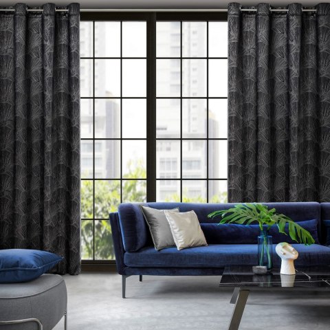 Zasłona 140x250 Goja czarna welurowa liście miłorzębu na przelotkach Pierre Cardin z błyszczącym nadrukiem Eurofirany Zasłona 140x250 Goja czarna welurowa liście miłorzębu na przelotkach Pierre Cardin z błyszczącym nadrukiem Eurofirany