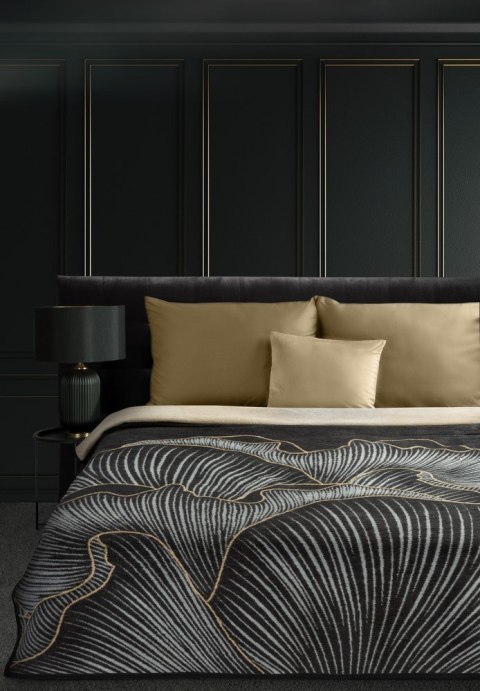 Koc narzuta 150x200 Peonia 1 czarny beżowy kwiaty płatki peonii bawełniany akrylowy dwustronny Limited Collection Eurofirany Koc narzuta 150x200 Peonia 1 czarny beżowy kwiaty płatki peonii bawełniany akrylowy dwustronny Limited Collection Eurofirany
