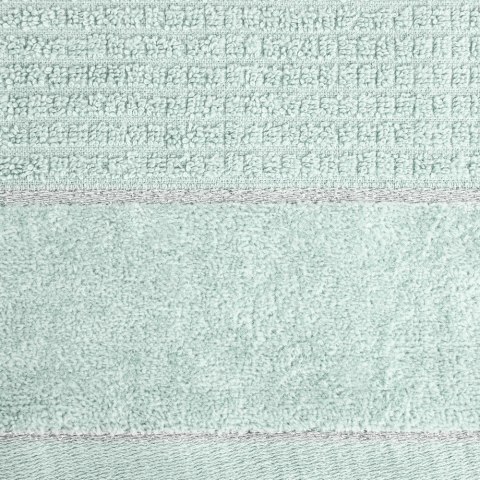 Ręcznik Glory 2 70x140 miętowy z welurową bordiurą i srebrną nicią 500g/m2 frotte Eurofirany Ręcznik Glory 2 70x140 miętowy z welurową bordiurą i srebrną nicią 500g/m2 frotte Eurofirany