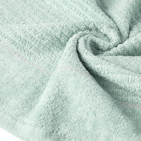 Ręcznik Glory 2 70x140 miętowy z welurową bordiurą i srebrną nicią 500g/m2 frotte Eurofirany Ręcznik Glory 2 70x140 miętowy z welurową bordiurą i srebrną nicią 500g/m2 frotte Eurofirany