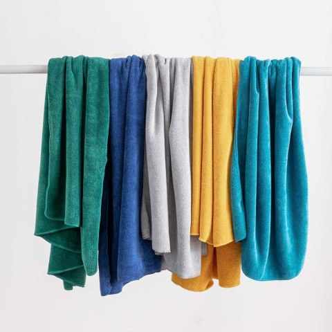 Ręcznik szybkoschnący 30x30 Active czarny z mikrofibry 380g/m2 Ręcznik szybkoschnący 30x30 Active czarny z mikrofibry 380g/m2