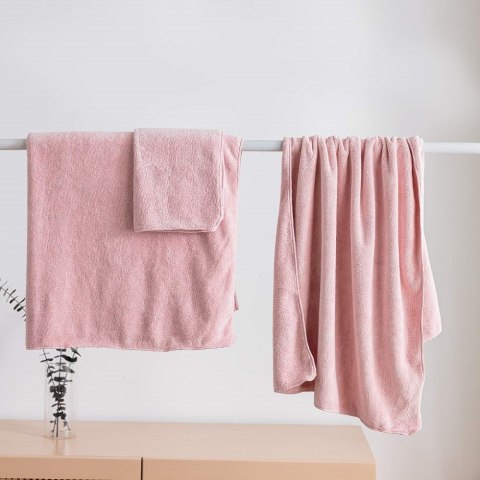 Ręcznik szybkoschnący 50x90 Active pudrowy różowy z mikrofibry 380g/m2 Ręcznik szybkoschnący 50x90 Active pudrowy różowy z mikrofibry 380g/m2