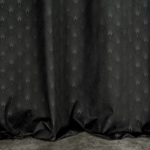 Zasłona 140x250 Julia czarna gotowa na przelotkach welurowa z wytłaczanym geometrycznym wzorem wachlarzy Eurofirany Zasłona 140x250 Julia czarna gotowa na przelotkach welurowa z wytłaczanym geometrycznym wzorem wachlarzy Eurofirany