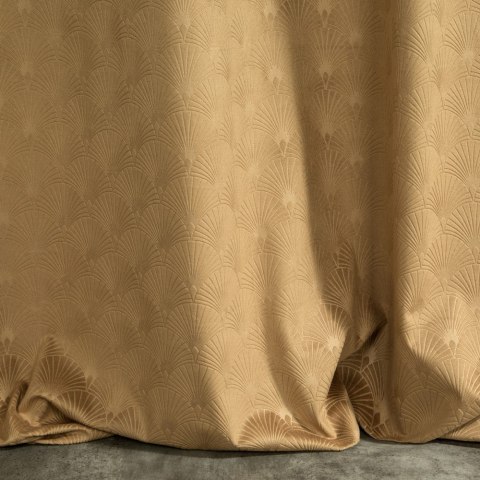 Zasłona 140x250 Julia złota gotowa na przelotkach welurowa z wytłaczanym geometrycznym wzorem wachlarzy Eurofirany Zasłona 140x250 Julia złota gotowa na przelotkach welurowa z wytłaczanym geometrycznym wzorem wachlarzy Eurofirany