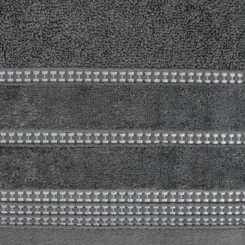 Ręcznik 30x50 Amanda grafitowy z ozdobną welurową bordiurą w pasy frotte 500 g/m2 Eurofirany Ręcznik 30x50 Amanda grafitowy z ozdobną welurową bordiurą w pasy frotte 500 g/m2 Eurofirany