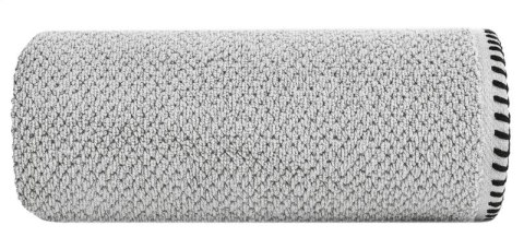 Ręcznik 70x140 Mabel stalowy z kontrastującym obszyciem krawędzi frotte 500 g/m2 Eurofirany Ręcznik 70x140 Mabel stalowy z kontrastującym obszyciem krawędzi frotte 500 g/m2 Eurofirany