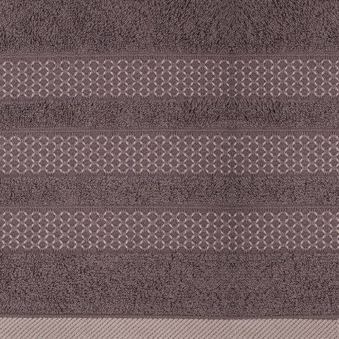 Ręcznik 70x140 Nastia grafitowy z żakardową bordiurą w pasy w stylu eko frotte 500 g/m2 Eurofirany Ręcznik 70x140 Nastia grafitowy z żakardową bordiurą w pasy w stylu eko frotte 500 g/m2 Eurofirany
