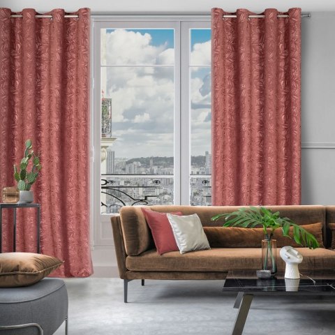 Zasłona 140x250 Octavia różowa ciemna z miękkiego weluru z wytłaczanym wzorem liści gotowa na przelotkach Eurofirany Zasłona 140x250 Octavia różowa ciemna z miękkiego weluru z wytłaczanym wzorem liści gotowa na przelotkach Eurofirany