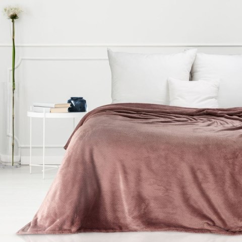 Koc narzuta na fotel 70x160 ceglasty w jodełkę Cindy 5 dekoracyjny z mikrofibry Koc narzuta na fotel 70x160 ceglasty w jodełkę Cindy 5 dekoracyjny z mikrofibry