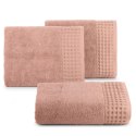 Ręcznik Avinion 70x140 pudrowy frotte z ozdobną bordiurą z wzorem wafla 500 g/m2 Terra Collection Eurofirany Ręcznik Avinion 70x140 pudrowy frotte z ozdobną bordiurą z wzorem wafla 500 g/m2 Terra Collection Eurofirany
