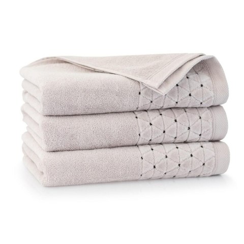 Ręcznik Oscar AB 30x50 beżowy kreta frotte 500 g/m2 Zwoltex Ręcznik Oscar AB 30x50 beżowy kreta frotte 500 g/m2 Zwoltex