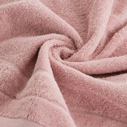 Ręcznik Damla 30x50 pudrowy różowy frotte 500 g/m2 Eurofirany Ręcznik Damla 30x50 pudrowy różowy frotte 500 g/m2 Eurofirany