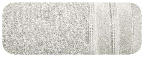 Ręcznik Glory 1 30x50 beżowy z welurową bordiurą i błyszczącą nicią 500g/m2 Eurofirany Ręcznik Glory 1 30x50 beżowy z welurową bordiurą i błyszczącą nicią 500g/m2 Eurofirany