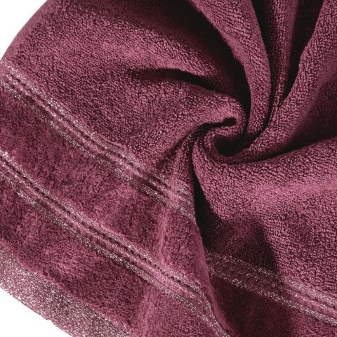 Ręcznik Glory 1 30x50 bordowy z welurową bordiurą i błyszczącą nicią 500g/m2 Eurofirany Ręcznik Glory 1 30x50 bordowy z welurową bordiurą i błyszczącą nicią 500g/m2 Eurofirany