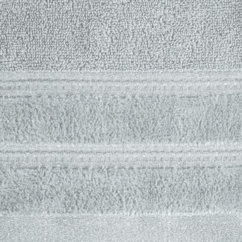 Ręcznik Glory 1 70x140 stalowy z welurową bordiurą i błyszczącą nicią 500g/m2 Eurofirany Ręcznik Glory 1 70x140 stalowy z welurową bordiurą i błyszczącą nicią 500g/m2 Eurofirany