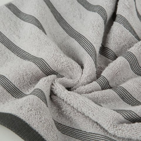 Ręcznik 50x90 Isla srebrny frotte 500 g/m2 Eurofirany Ręcznik 50x90 Isla srebrny frotte 500 g/m2 Eurofirany